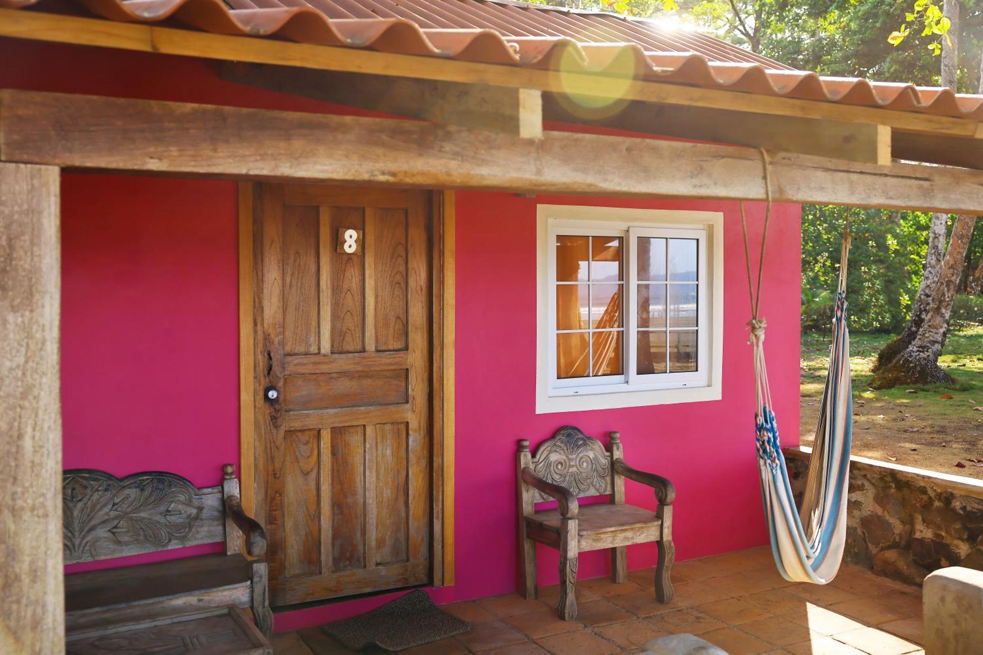 Hotel Oasis & Surf Camp Santa Catalina Exterior photo